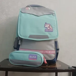کوله پشتی مدرسه