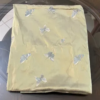 پارچه ابریشم خام