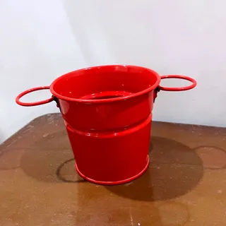 گلدان ایکیا