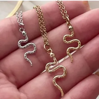 گردنبند مار ظریف وزیبا