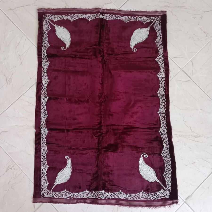 رومیزی مخمل قدیمی بته جقه