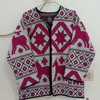 کت گلیمی با طرح و رنگ شاد