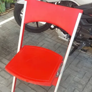 صندلی تاشو.  مسافرتی