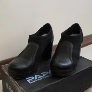 کفش چرم زنانه