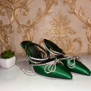 کفش پاشنه دار مجلسی