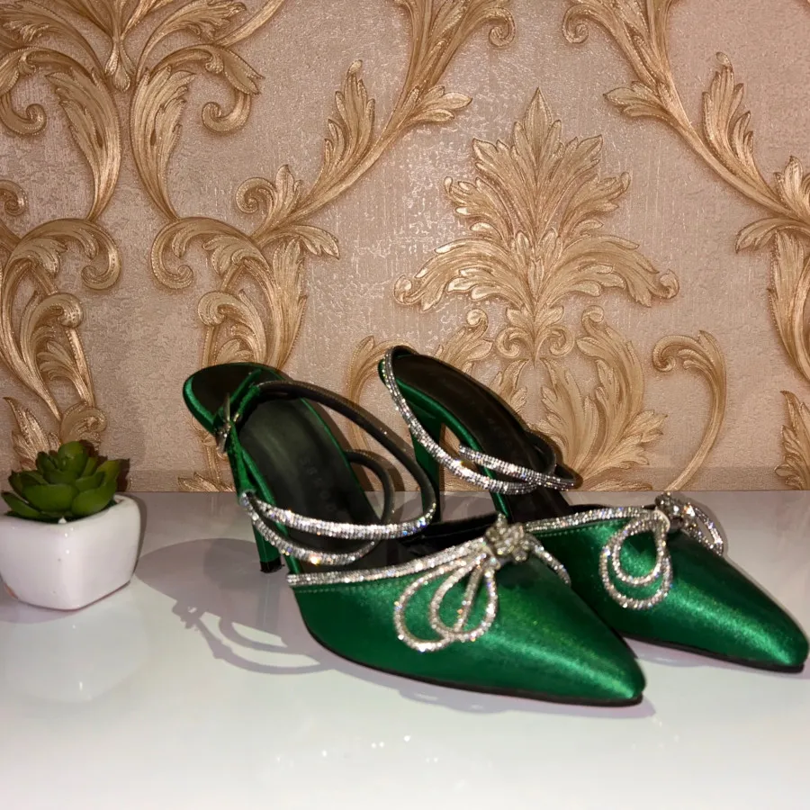 کفش پاشنه دار مجلسی
