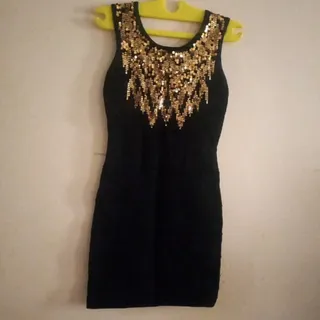پیراهن دخترانه