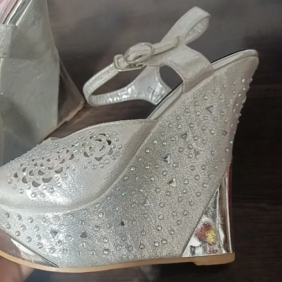 کفش مجلسی