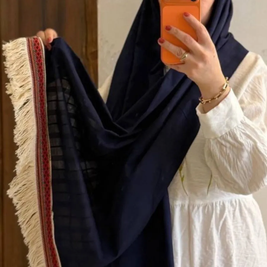 شال نخی سرمه ای