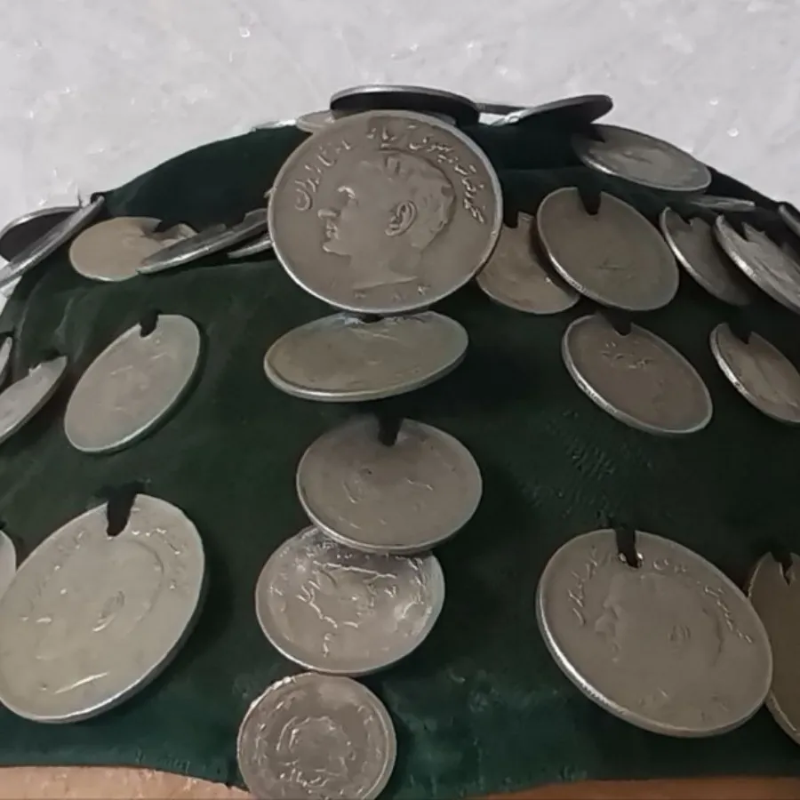 کلاه سنتی سکه دوزی