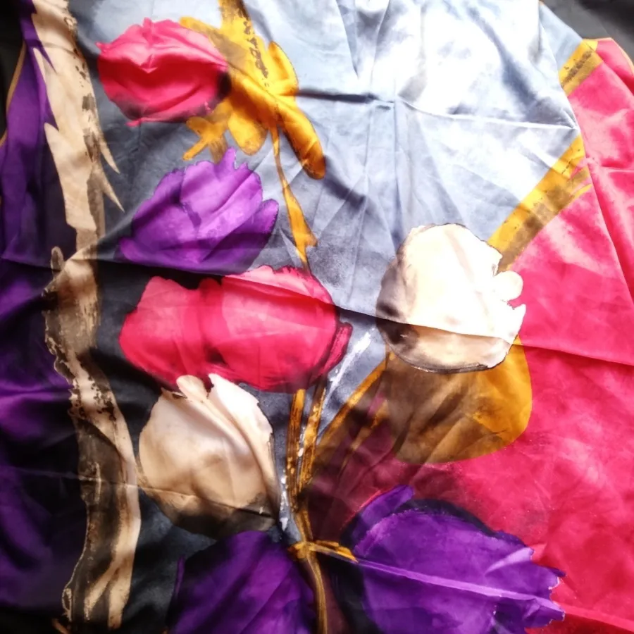 روسری ساتن