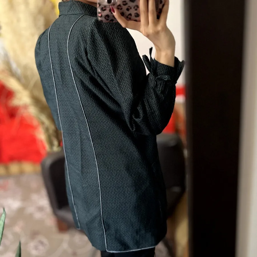 مانتو مزونی مغذی دوزی شده