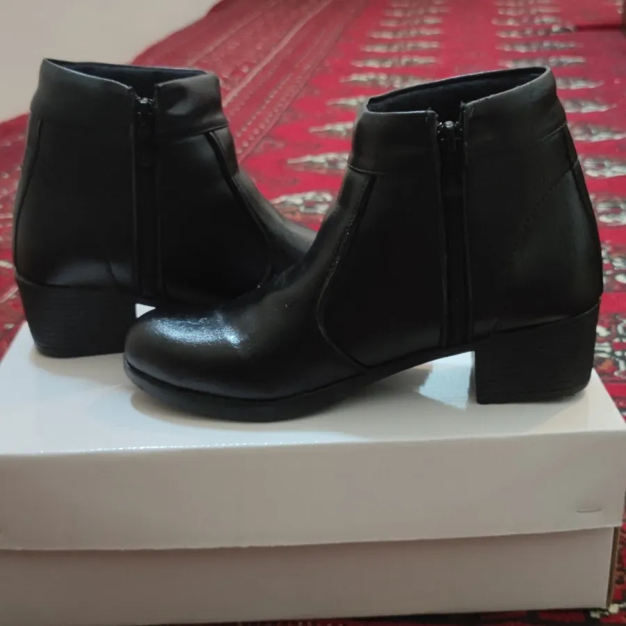 نیم بوت چرم