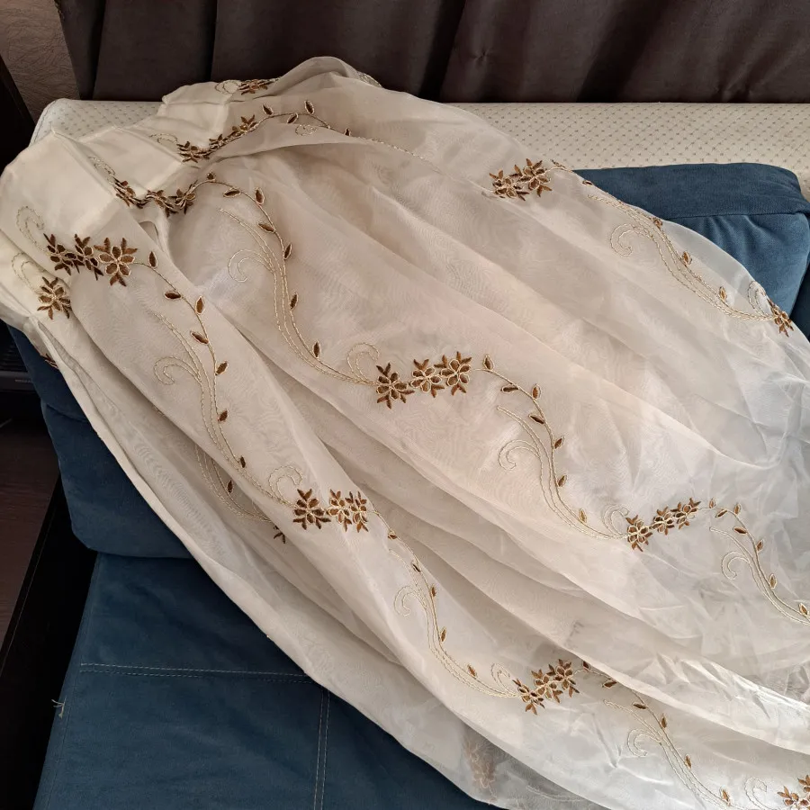 پرده کرم یا سفید