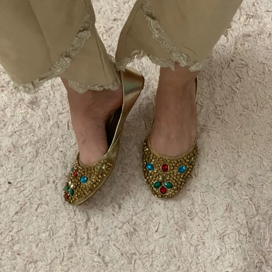 کفش هندی