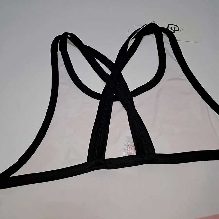 تاپ ورزشی ریبوک