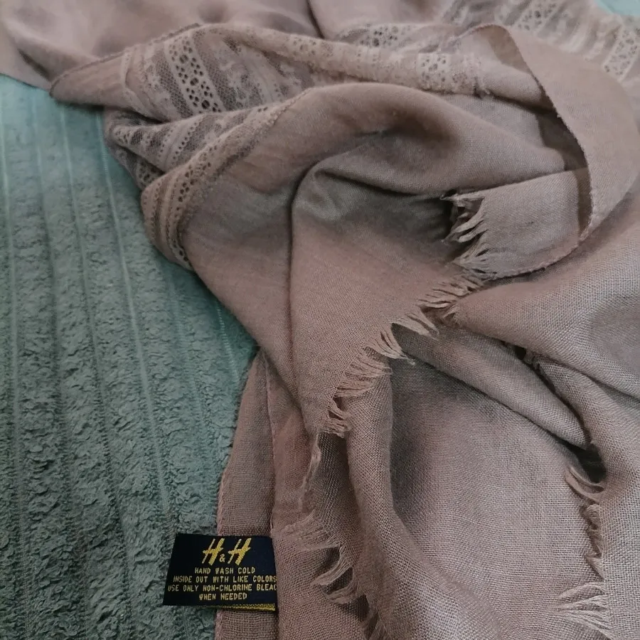 شال نخی h&m