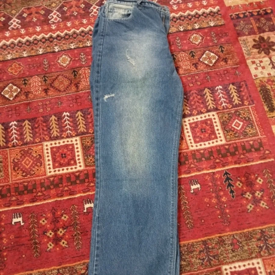 شلوار لی زنانه