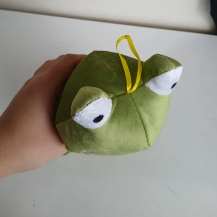 عروسک قورباغه