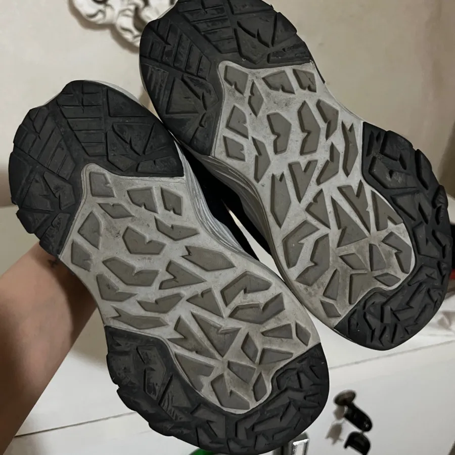 کتونی برند هوبی بیر