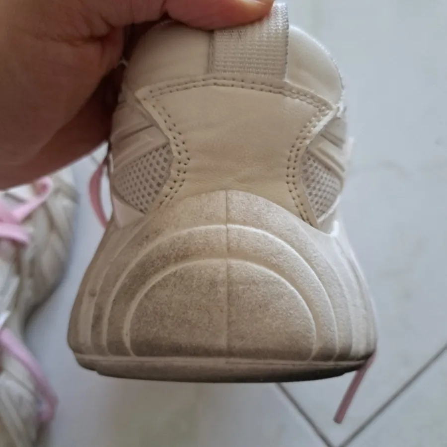 کتونی سفید kshoes