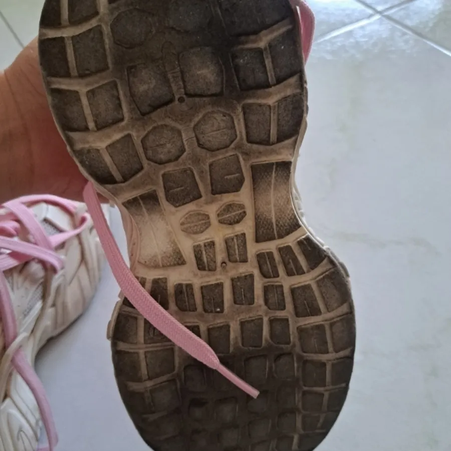 کتونی سفید kshoes