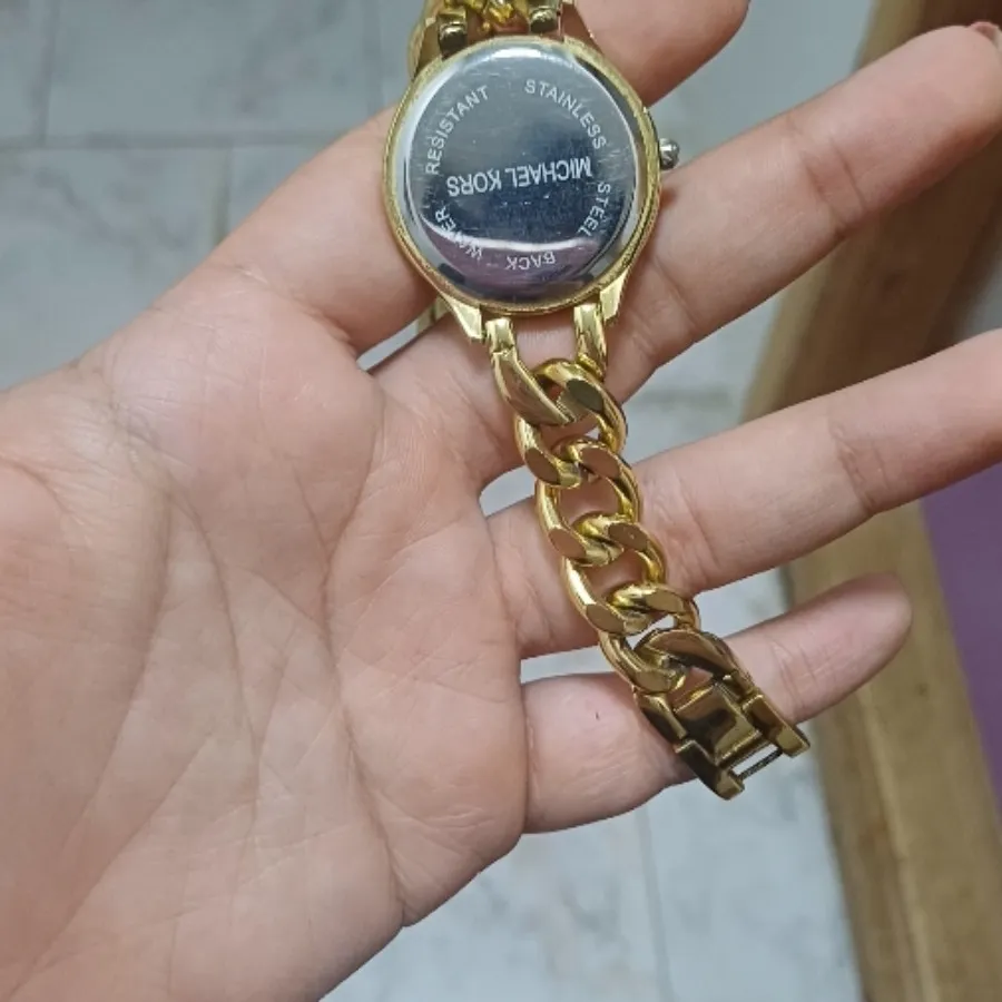 ساعت کارتیر