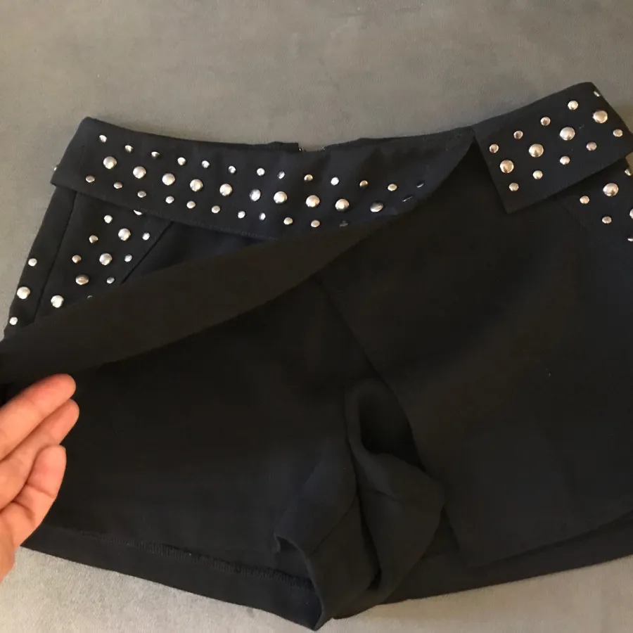 دامن شلوارک GUESS