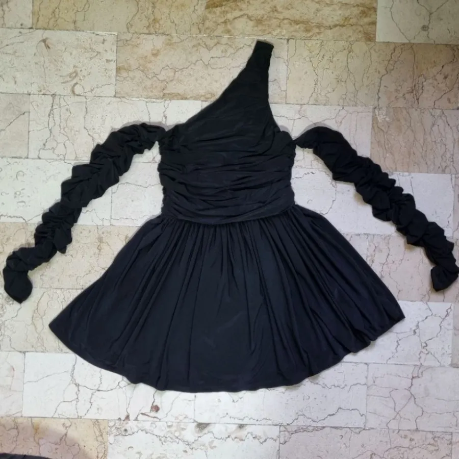 پراهن دکلته مشکی