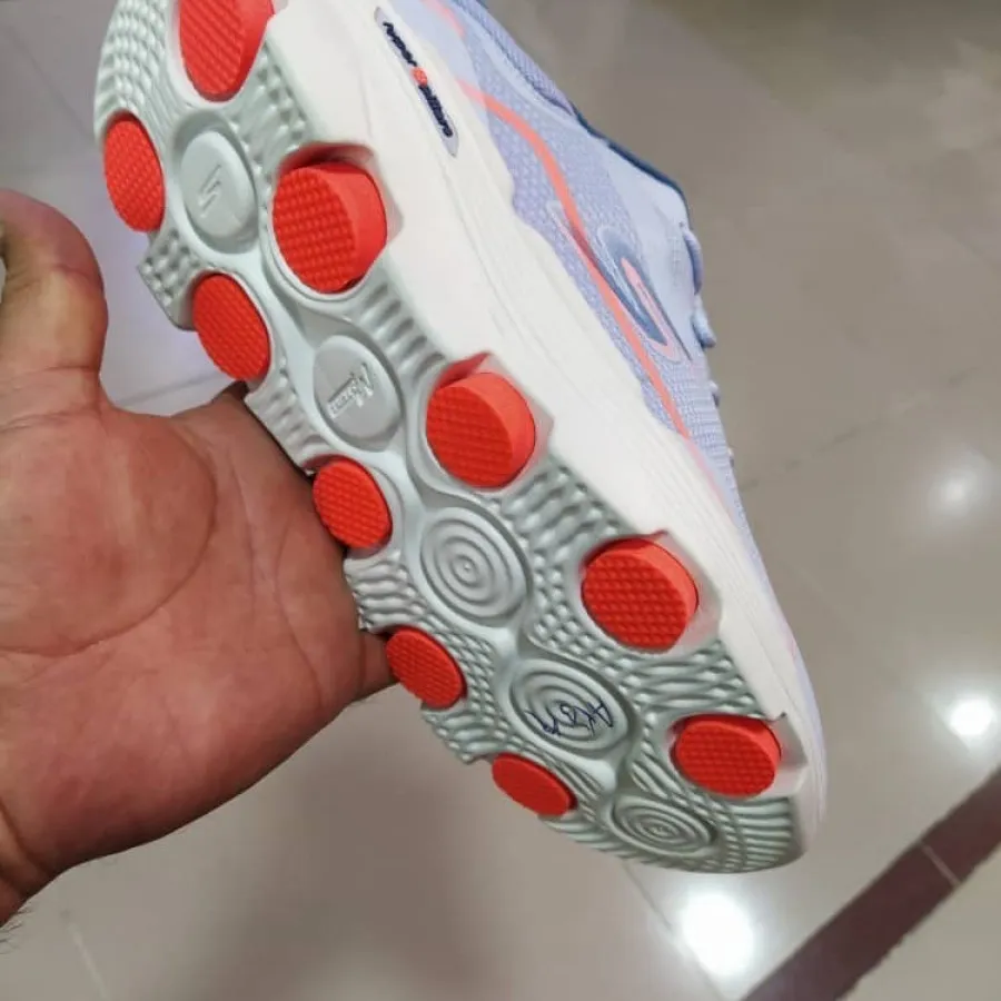 کفش اسپورت