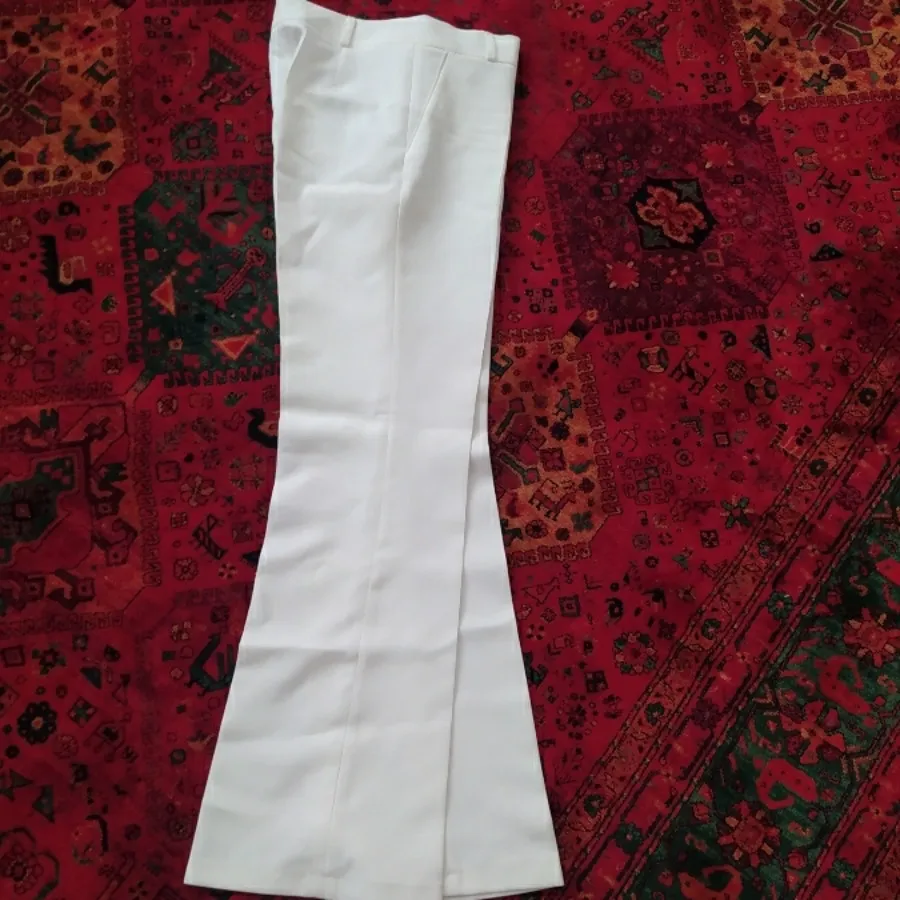 شلوار پارچه یه مقدار دمپا