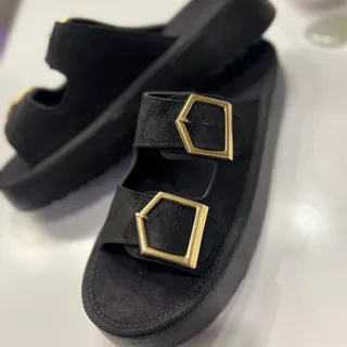 صندل بسیار سبک