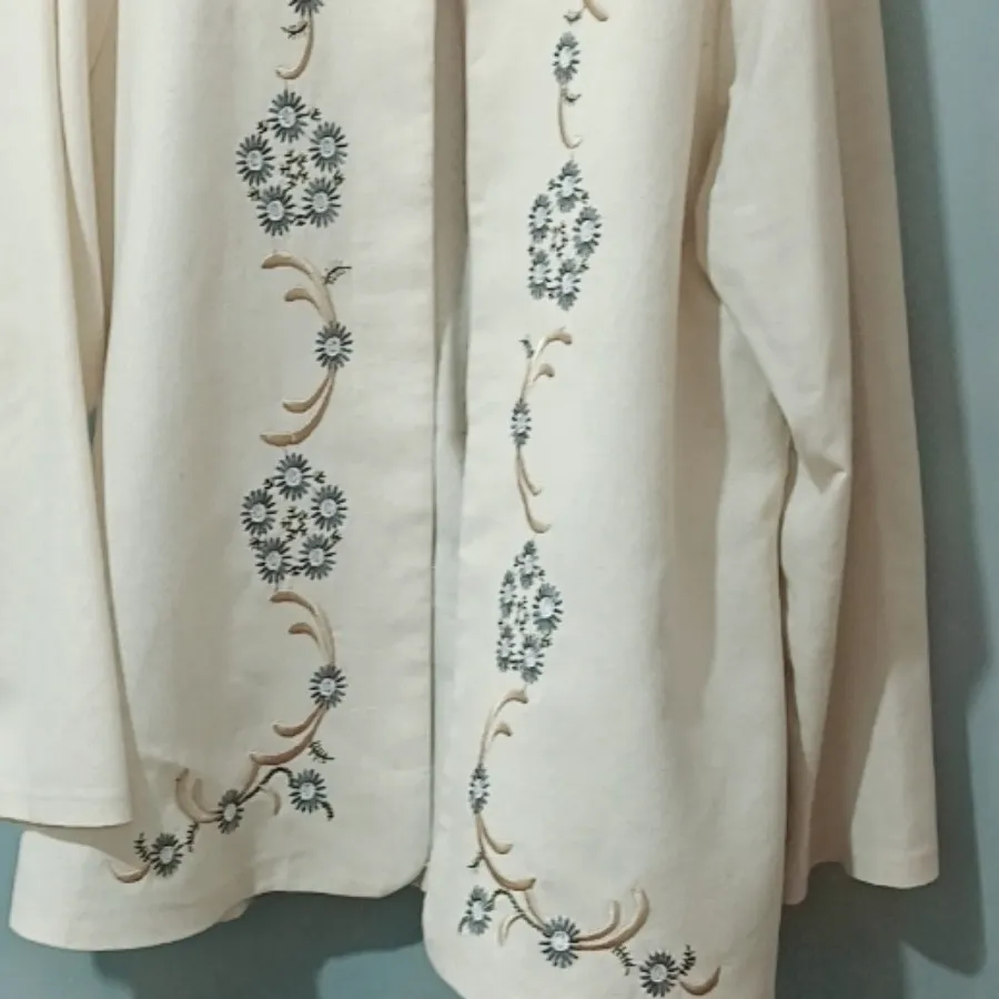 کت گلدوزی