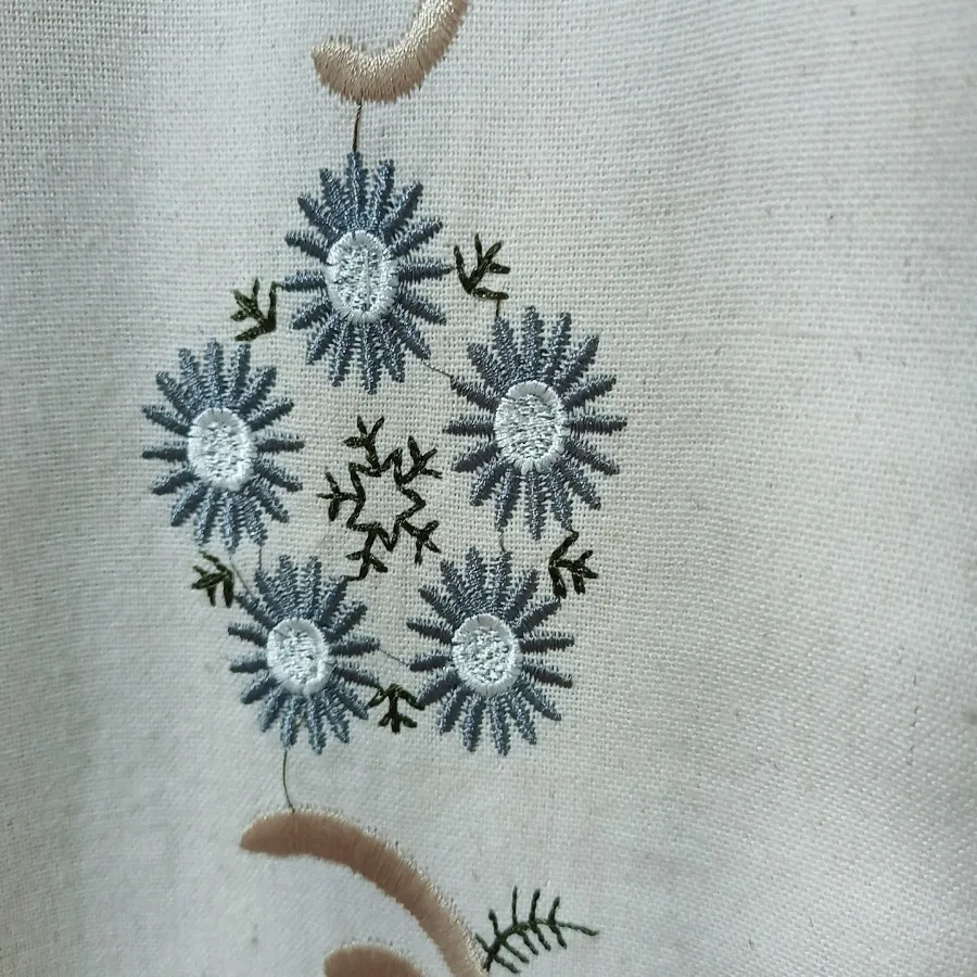 کت گلدوزی