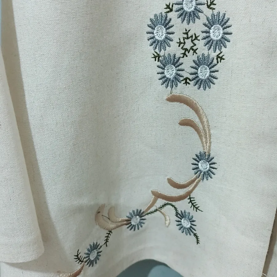 کت گلدوزی