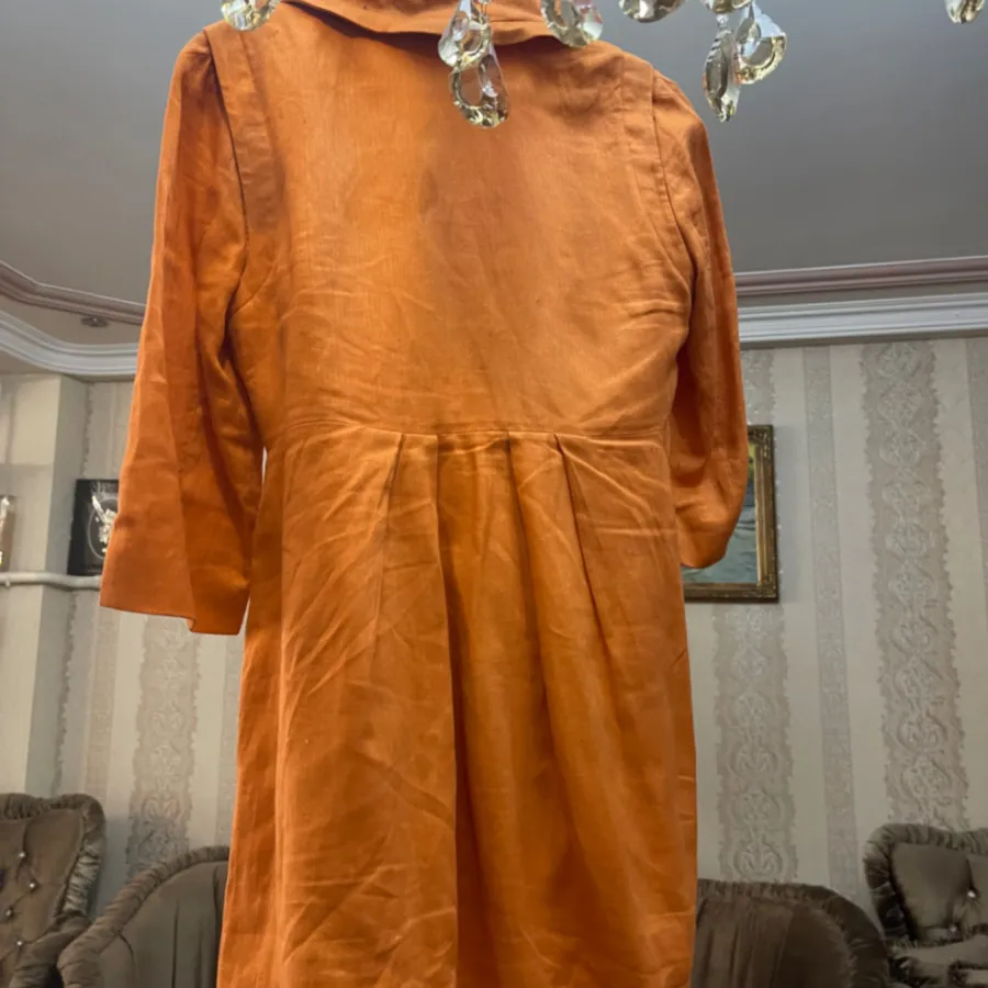 مانتو نارنجی