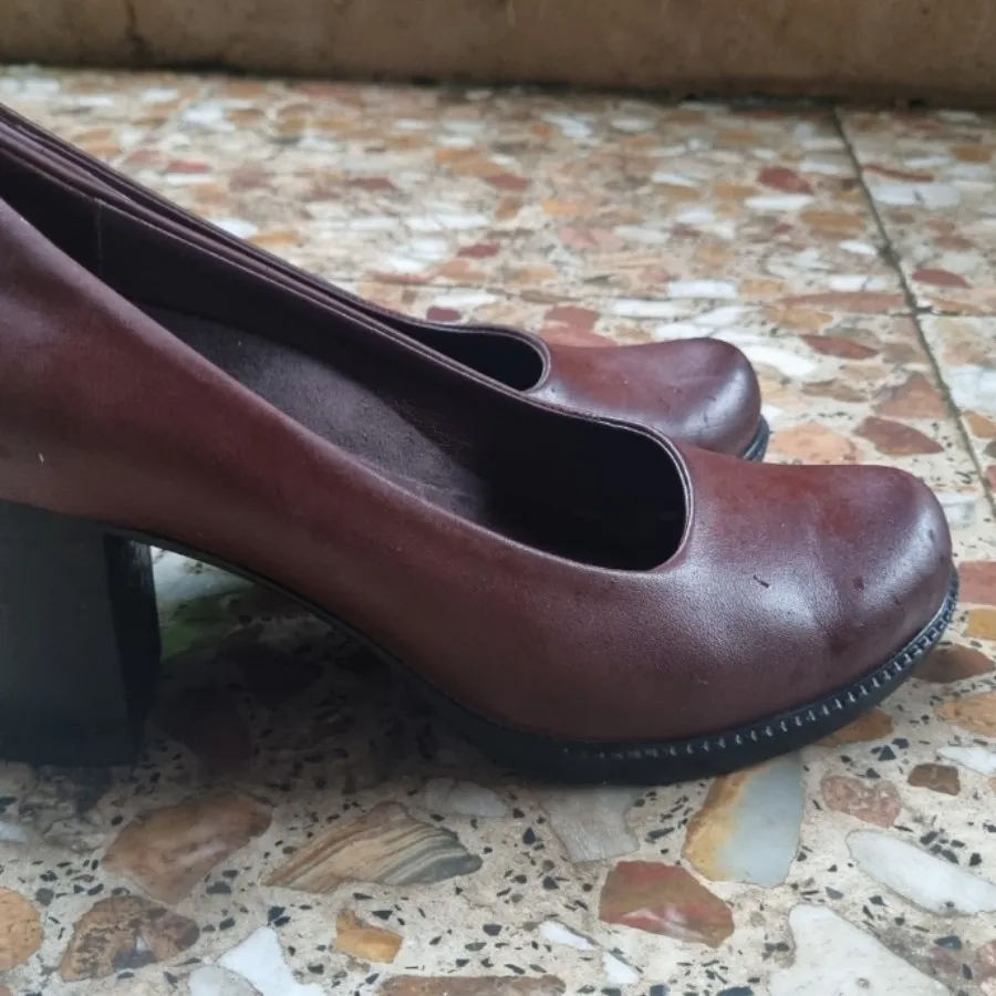 کفش چرم بهتیس سایز 39