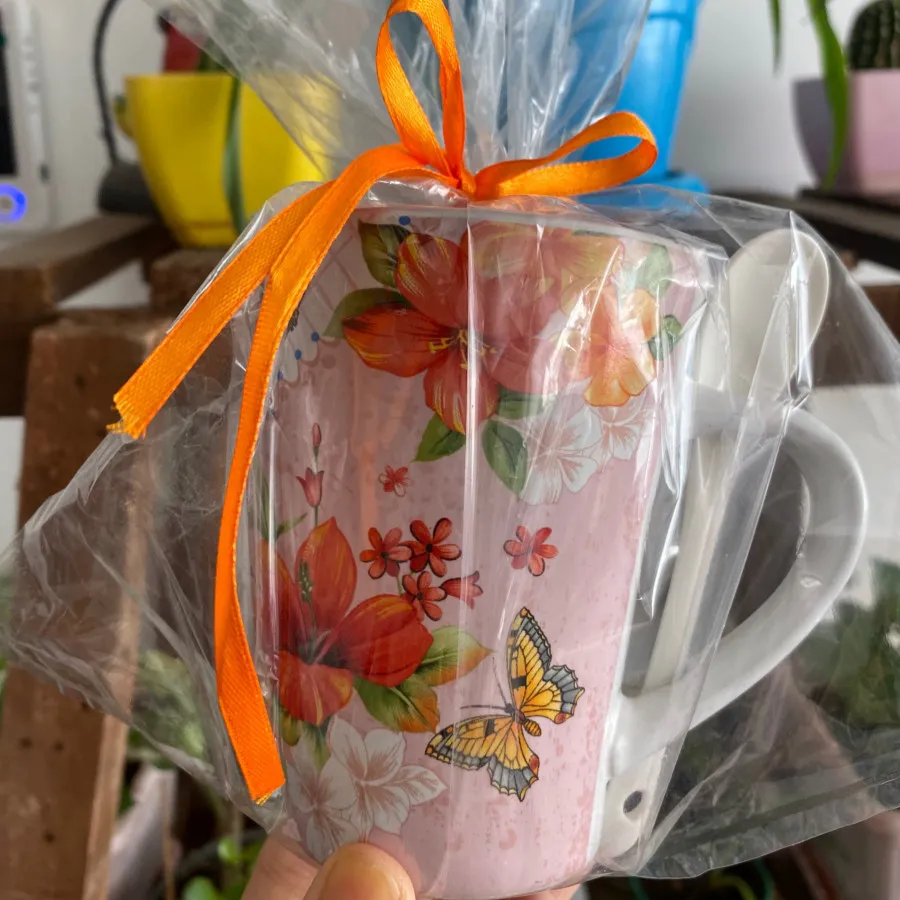 ماگ طرح دار گل گلی
