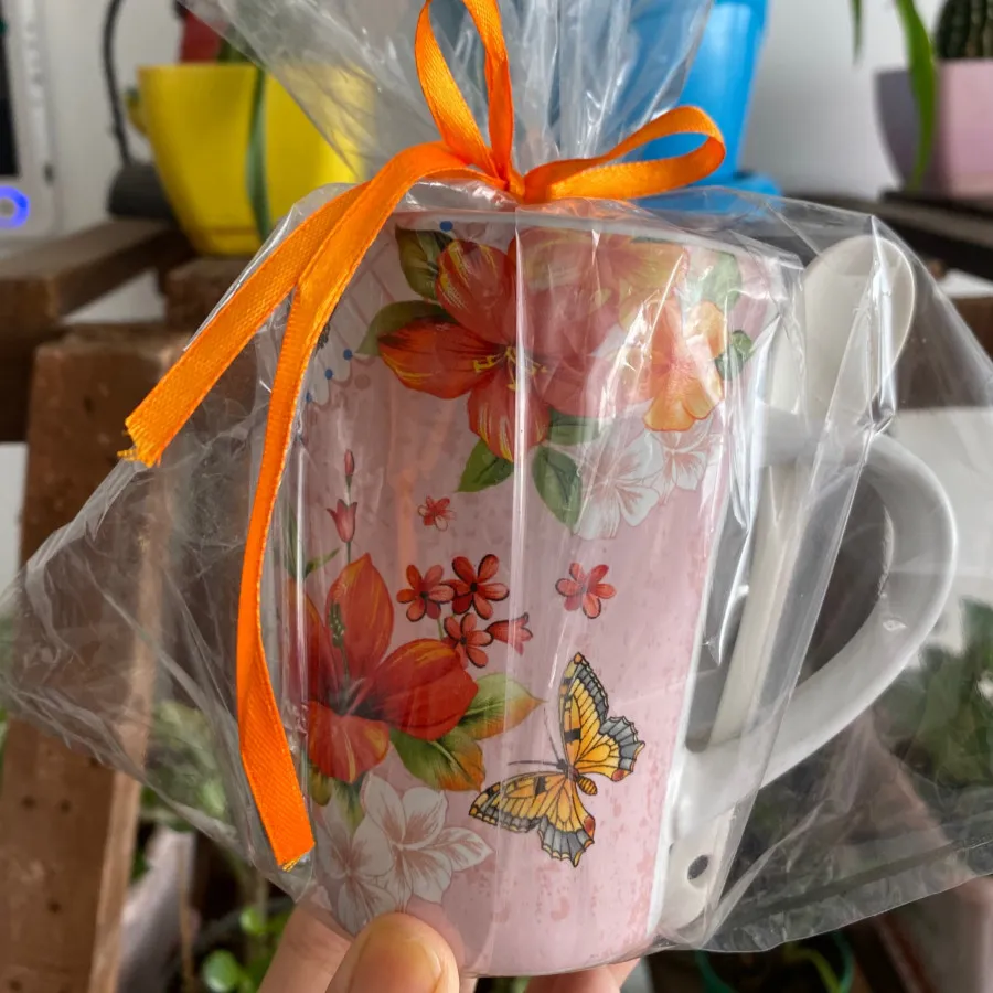 ماگ طرح گل گلی