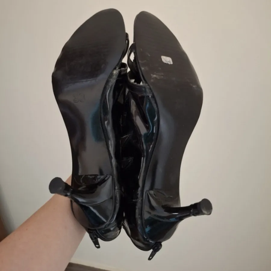 کفش توری پاشنه دار