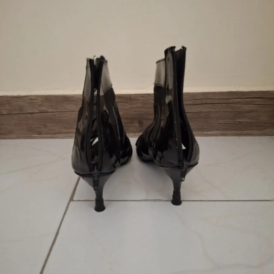 کفش توری پاشنه دار