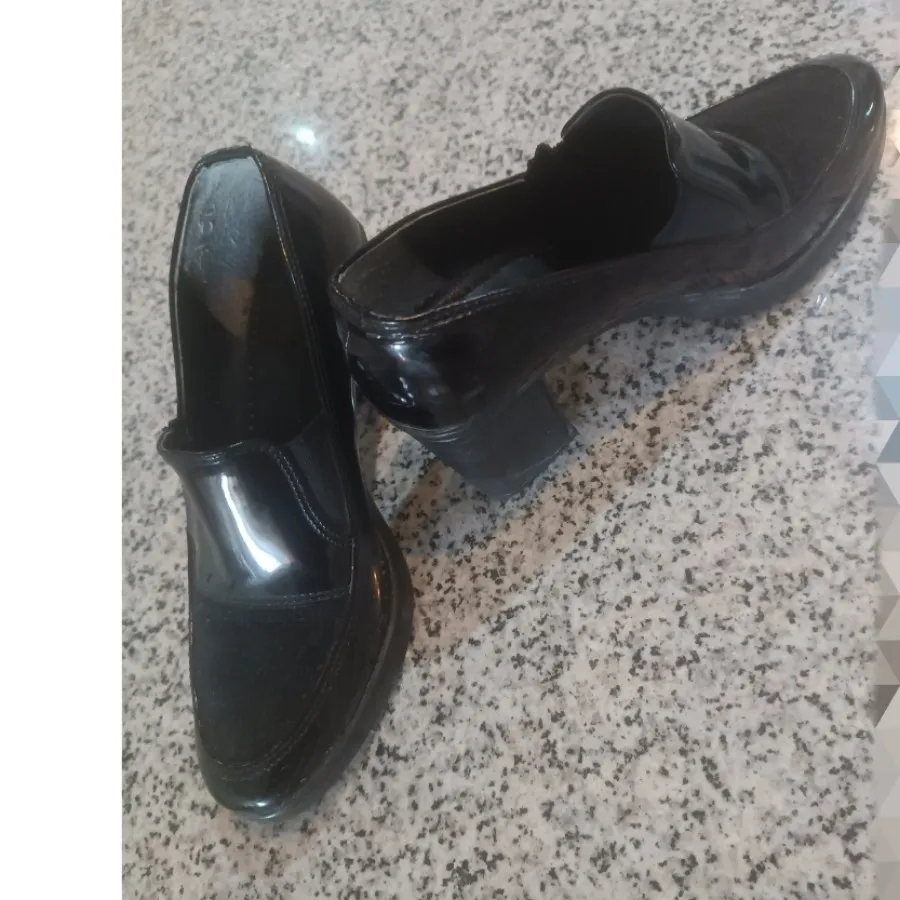 کفش پاشنه دار مشکی