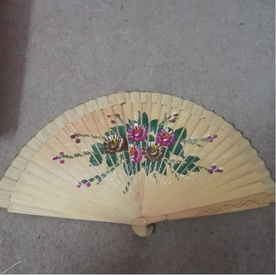 باد بزن چوبی