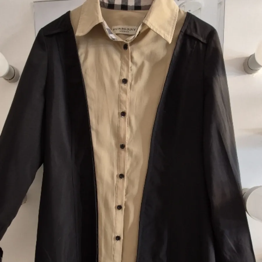 مانتو برند burberry