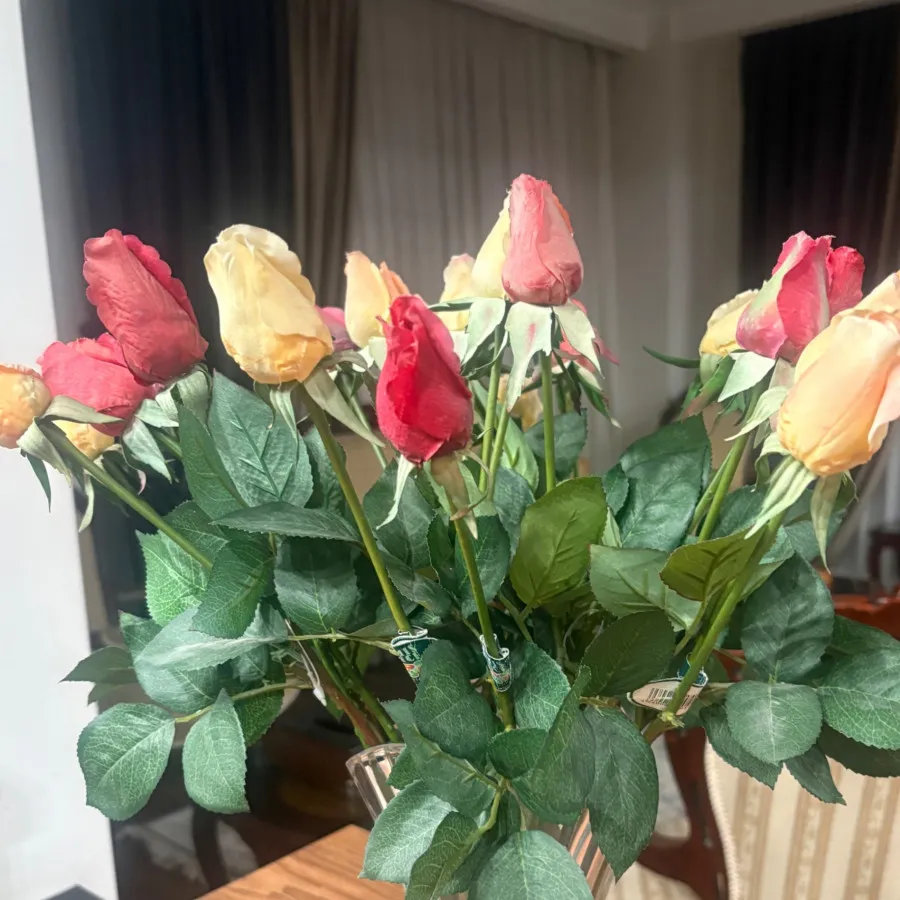 گل رز مصنوعی