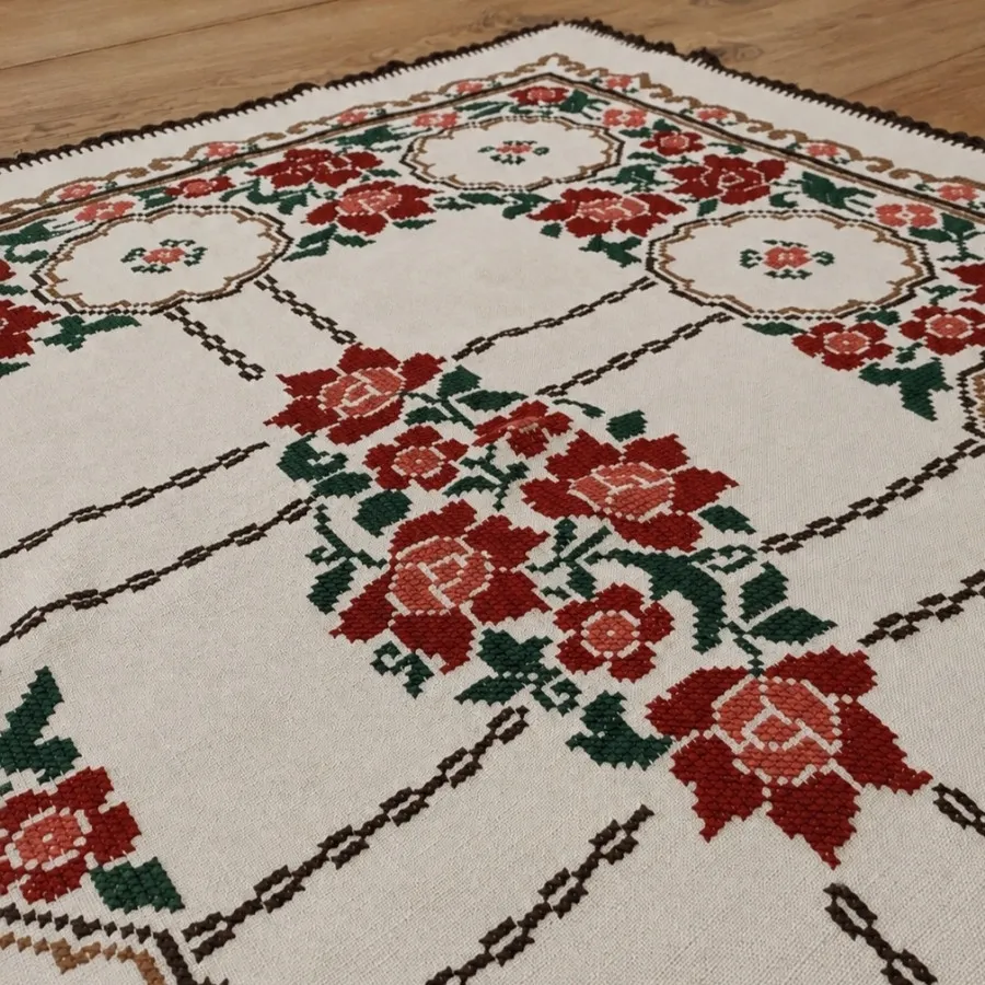 رومیزی بزرگ شماره دوزی