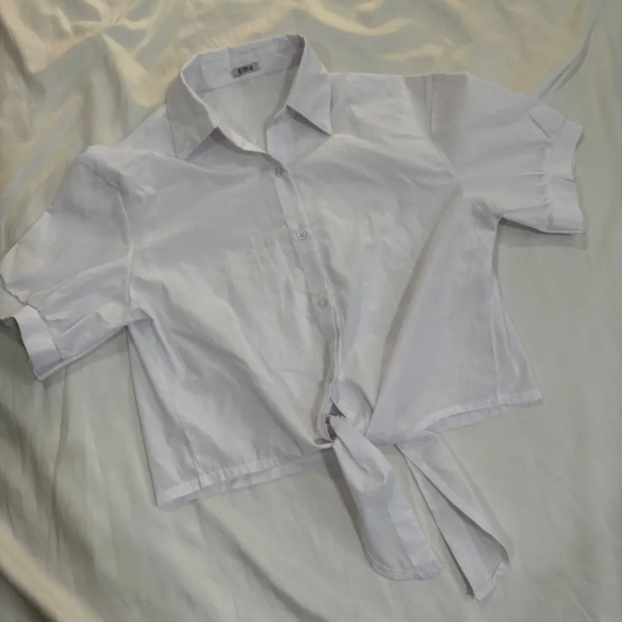 بلوز گره ای