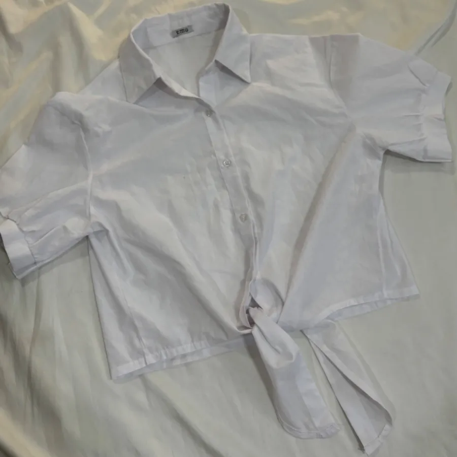 بلوز گره ای