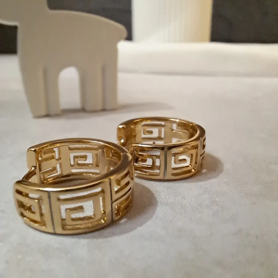 گوشواره رنگ ثابت
