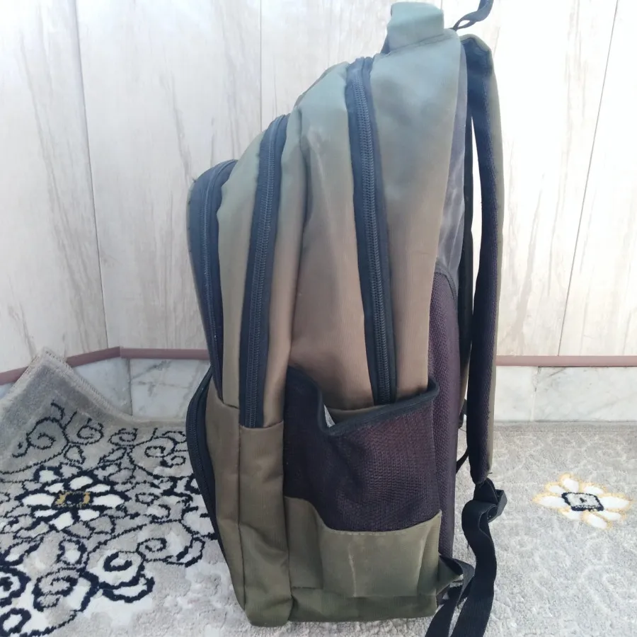 کوله پشتی سبز یشمی